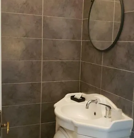 Bianchi ホテル 2*